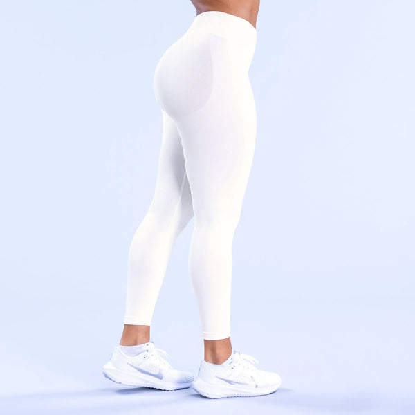 High waist seamless white impact gym and yoga leggings with Scrunch Fit to shape and define the booty pump